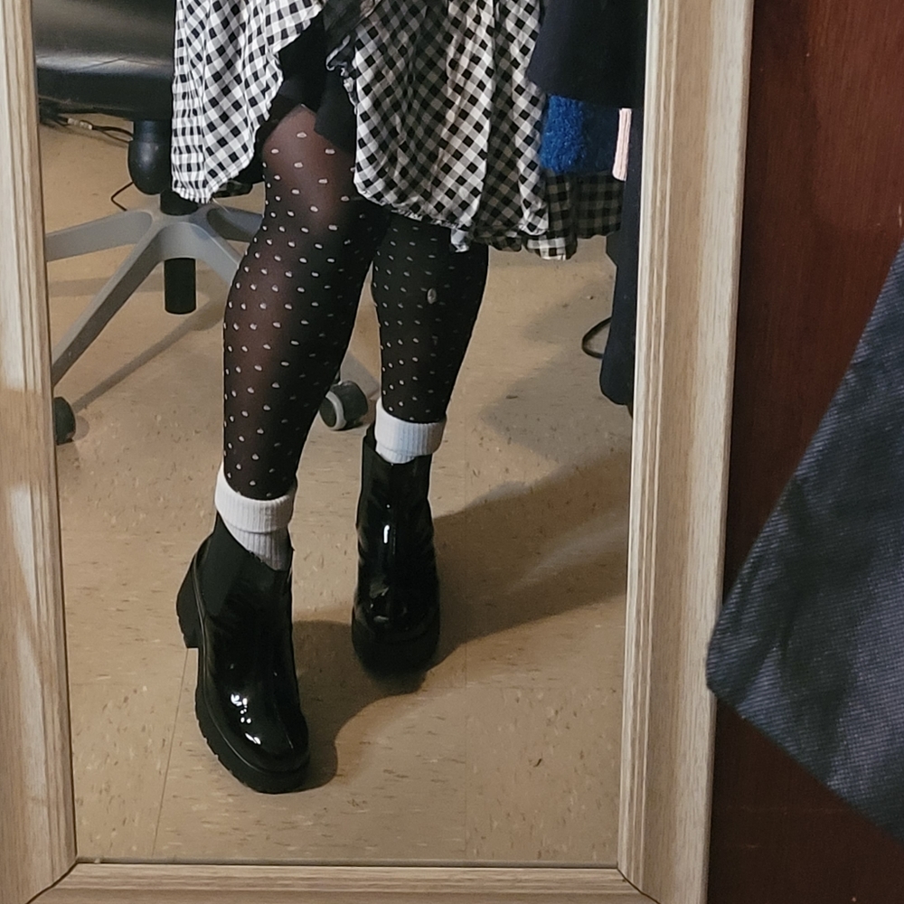 VAGABOND Dioon Patent Leather Chelsea Boot - Picture 9 of 9